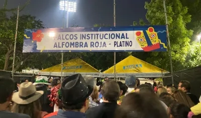 La zona de palcos, alfombra roja y platino empieza a llenarse de espectadores