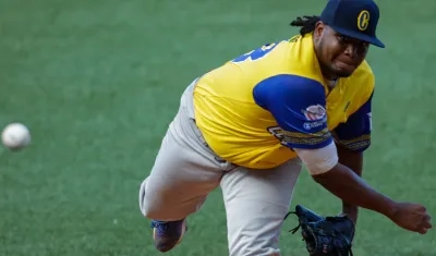 El dominicano Eduar López lanzó cinco innings y un tercio y fue el pitcher ganador.