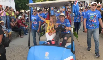 La gobernadora Elsa Noguera en la Ruta de Tradición del Carnaval.