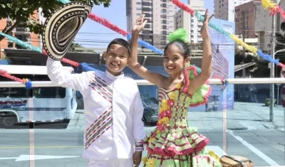 Los Reyes de Carnaval de los Niños de Galapa, María Camila De Moya Castro y Kelmer Cantillo Guerra.