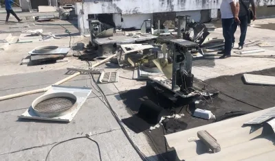 Azotea del edificio en el que hurtaron unidades de aires acondicionados.