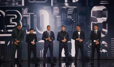 Van Dijk, Messi, Mbappé, Hakimi, Casemiro y Joao Cancelo.