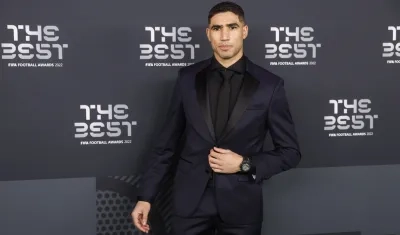 Achraf Hakimi en la ceremonia de los premios The Best, el pasado lunes en París.