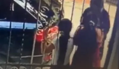 Atraco a mano armada a familia en Santa Marta