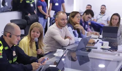 El Consejo de Seguridad de la Policía con presencia de la gobernadora del Atlántico, Elsa Noguera. 