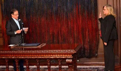  Presidente Petro y la nueva Directora del ICBF, Astrid Cáceres