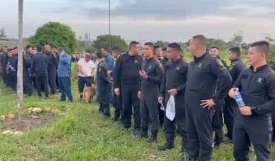 Policías liberados.