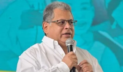 El superintendente de Salud, Ulahí Beltrán.