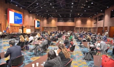 Representantes legales de 28 entidades administradoras de recursos de la salud.