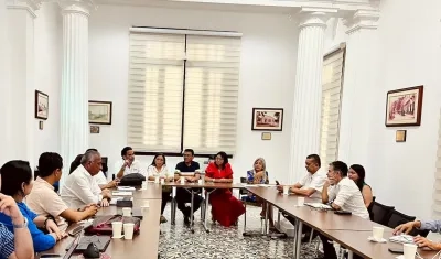 Reunión realizada en Triple A para coordinar las acciones.