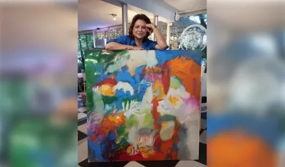 Carla Celia, una de las artistas locales que expondrá sus obras desde este 8 de marzo en 'Musas'.