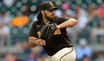 Nabil Crismatt, lanzador barranquillero de los Padres de San Diego. 