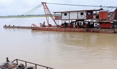 Las dragas desplazándose hasta 'Caregato'.