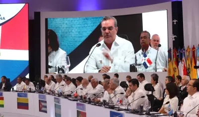 El presidente de la República Dominicana, Luis Abinader habla durante la XXVIII Cumbre Iberoamericana