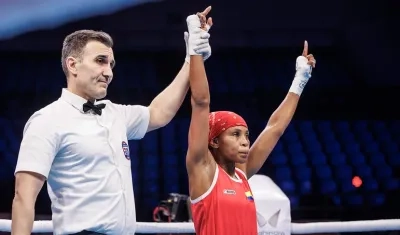 Íngrit Valencia, medallista olímpico, derrotó por decisión a la búlgara Genadieva Chukanova.