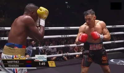 Acción de la pelea entre Sergio 'Maravilla' Martínez y John Teherán.