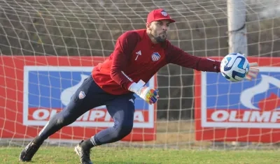 Sebastián Viera, portero y capitán de campo del Junior. 