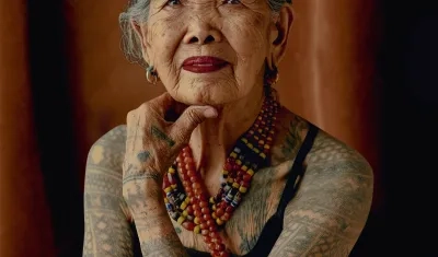 La tatuadora indígena filipina Apo Whang-Od
