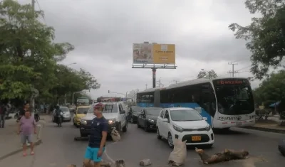 Bloqueo en prolongación de Murillo por falta de luz