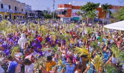 Más de 3 mil católicos asistieron la eucaristía del Domingo de Ramos en Sabanalarga