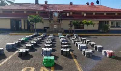 Colombia, Panamá y EE.UU. incautan 5,5 toneladas de cocaína en el Caribe.