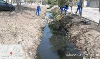 Operativos de recolección de 1.862 toneladas de desechos en arroyos, previo a temporada de lluvias.