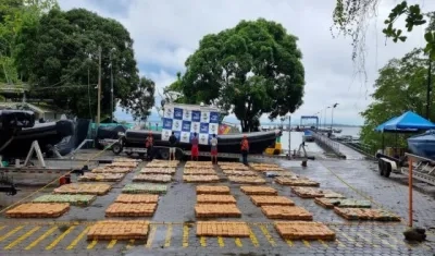 Marihuana incautada por la Armada Nacional. 