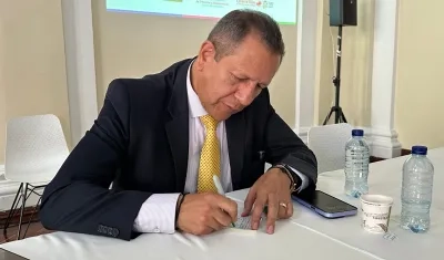 Superintendente del Subsidio Familiar, Luis Guillermo Pérez Casas.