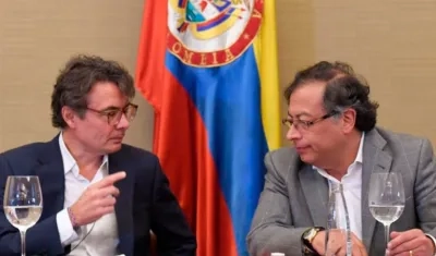 El exministro de Educación Alejandro Gaviria y el Presidente Gustavo Petro.