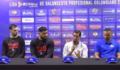 Federico Aguerre, Soren De luque, Alberto Caparroso y Tomás Díaz durante la presentación oficial de Titanes. 