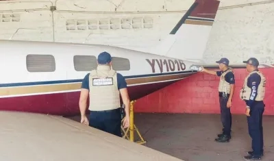 Una de las avionetas inmovilizadas.