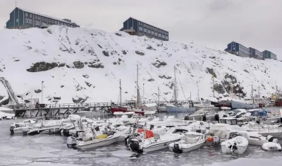 En la imagen de archivo, botes de pesca en Vestervig, Nuuk, Groenlandia.