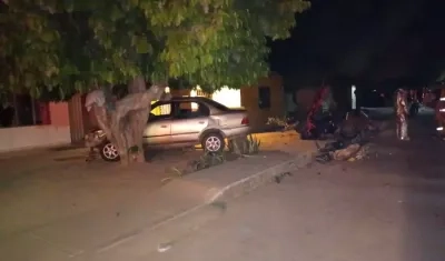 El automóvil accidentado en Fonseca (La Guajira).