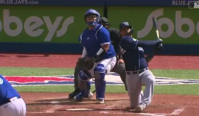 El panameño Christian Bethancourt conectó un jonrón de tres carreras para Tampa Bay.