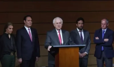 El ministro de Hacienda, José Antonio Ocampo, en su intervención ante la prensa.