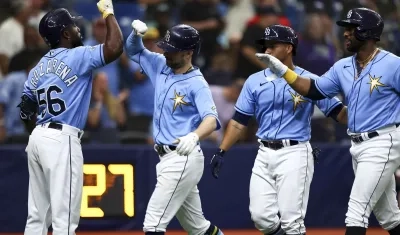 El cubano Randy Arozarena empujó cuatro carreras, dos de ellas con un jonrón en el octavo inning.