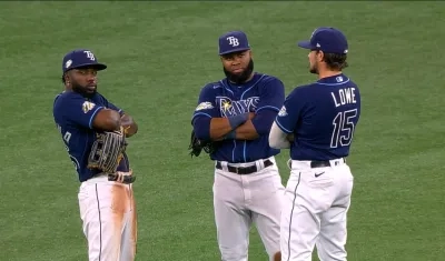 Randy Arozarena, Manuel Margot y Brandon Lowe, jardineros de los Rays.