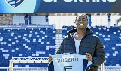 Dany Rosero con la camiseta de su nuevo equipo. 