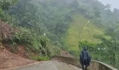 El paso por la vía Medellín-Quibdó está interrumpido