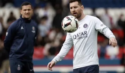 Lionel Messi regresaría el 21 de mayo contra el Auxerre.