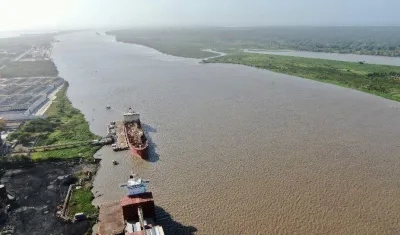 Actualización del derrotero de costas y áreas insulares de Colombia 