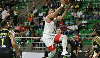 Soren De Luque anotó 25 puntos y fue el jugador más valioso del partido.