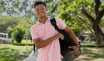 Jeferson Peñaranda Arias, víctima del desplazamiento forzado y futuro abogado