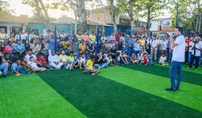 Alcalde de Soledad entregó el parque - cancha en La Central.