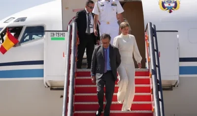 El Presidente Gustavo Petro y la Primera Dama, Verónica Alcocer.