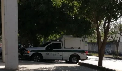 El cuerpo del hombre asesinado fue llevado a Medicina Legal. 