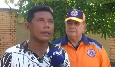 Manuel Ranoque busca a su esposa y a sus 4 hijos que viajaban en la avioneta desaparecida.