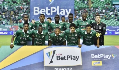 El plantel del Cali reclama el pago de dos y meses y medio de salario.