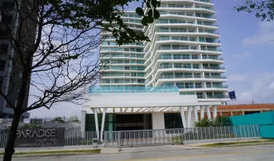 Edificio 'Paradise Living' en el Corredor Universitario