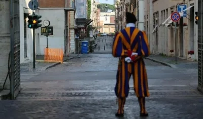 La Puerta de Santa Ana en el Vaticano 